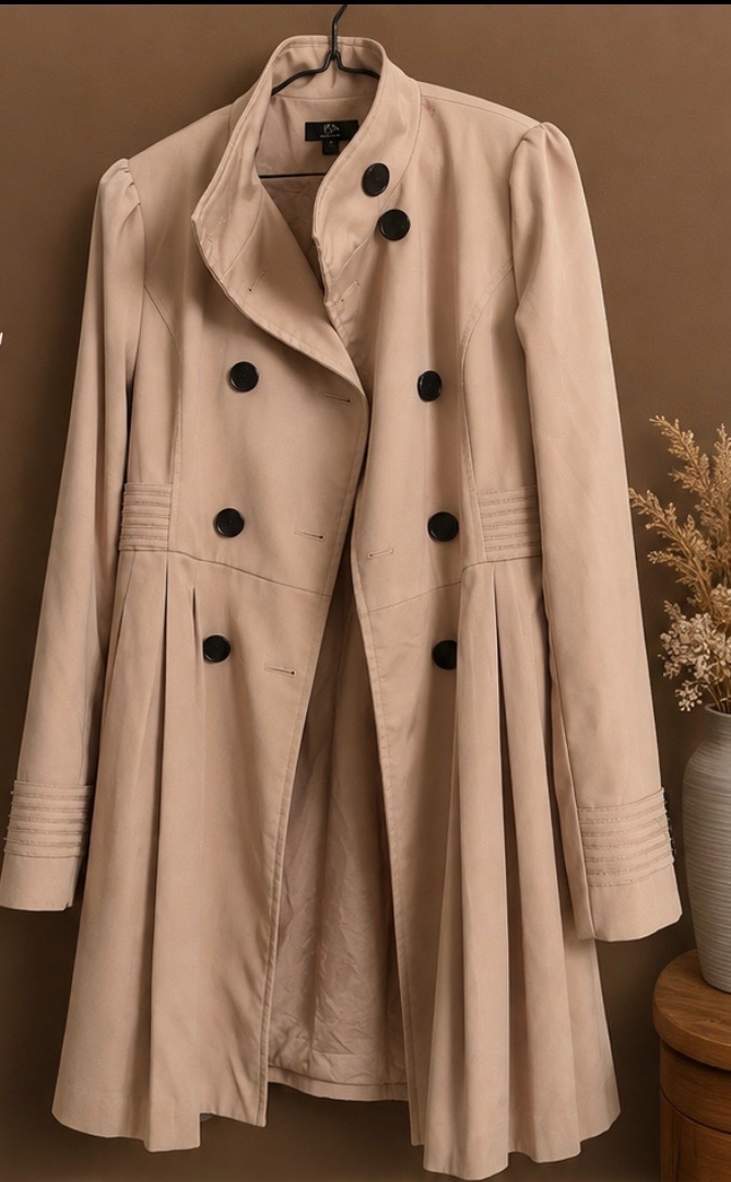 Trench coat beige poudré intemporel