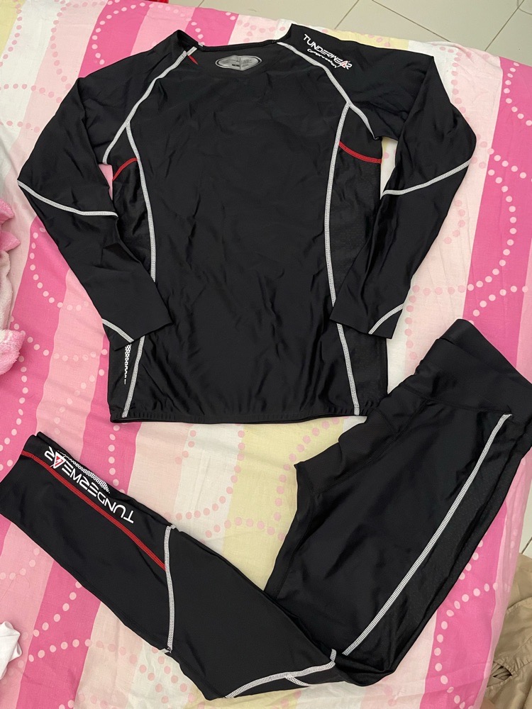 Set de sport de la marque TUNDERWEAR 
