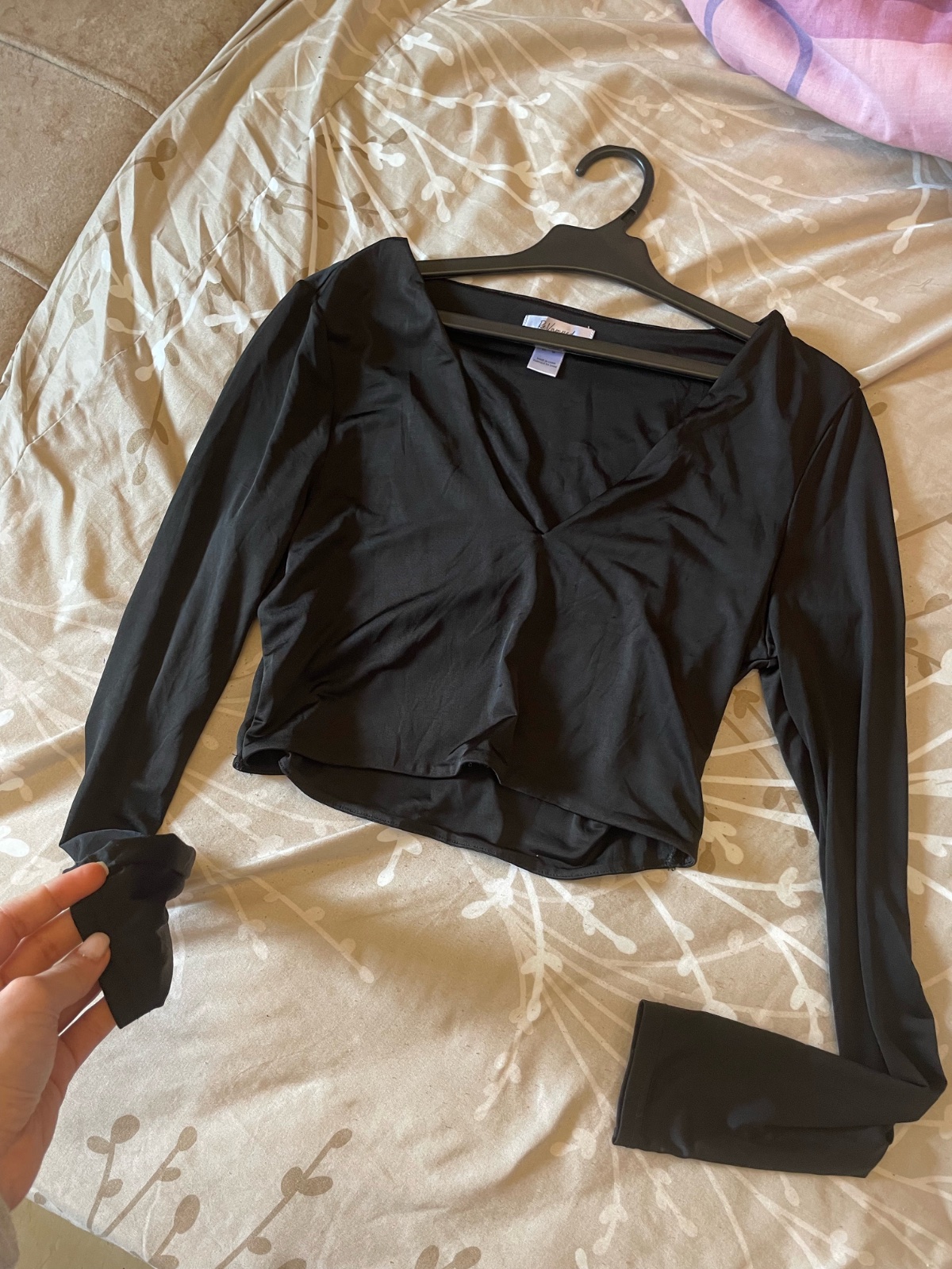 Pull noir magnifique 😍❤️❤️
