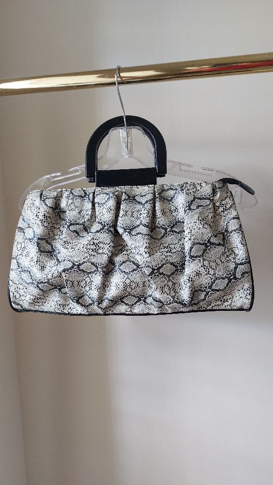Sac  a main effet peau de serpent 