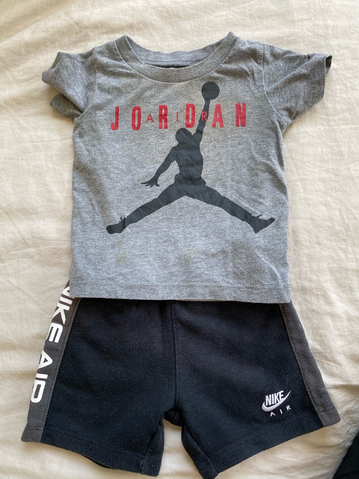 Ensemble 2 ans nike importé 🇫🇷