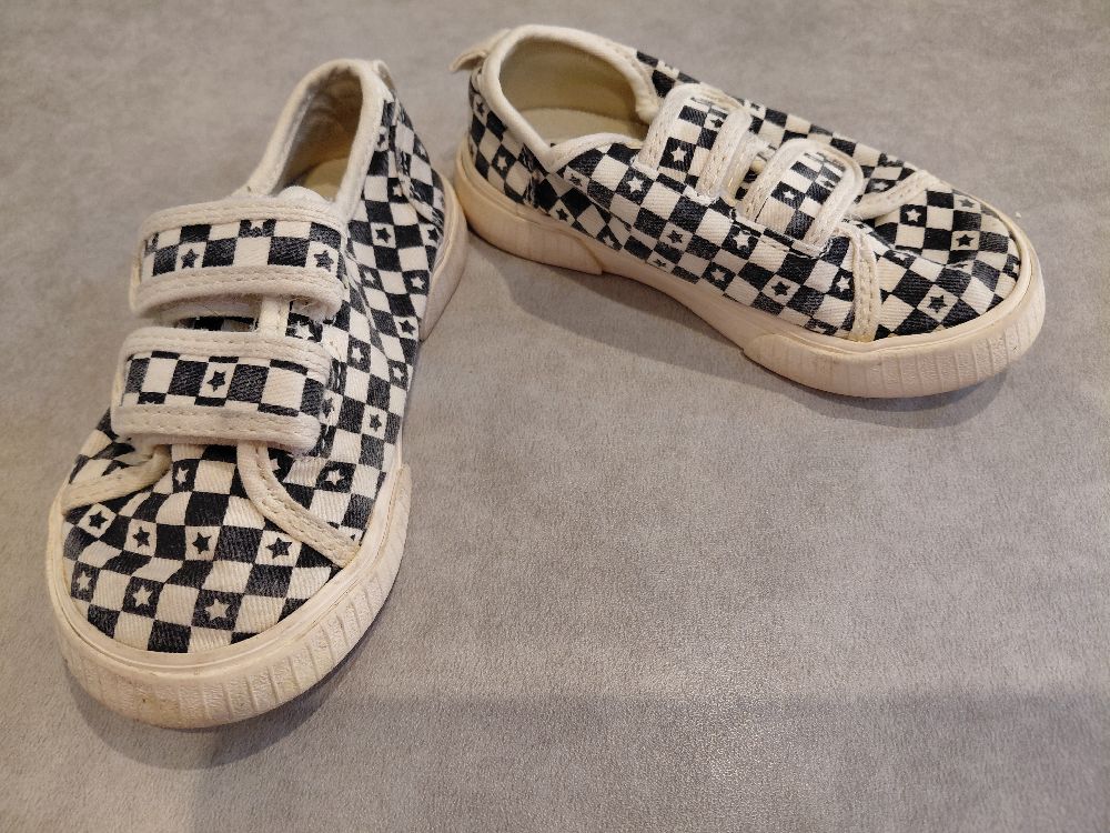 Des chaussures zara