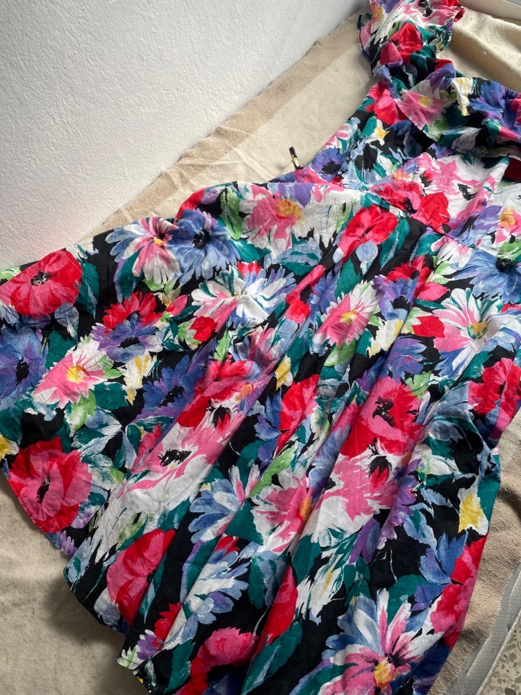 Robe fleurie midi vintage 44/46 offshoulders