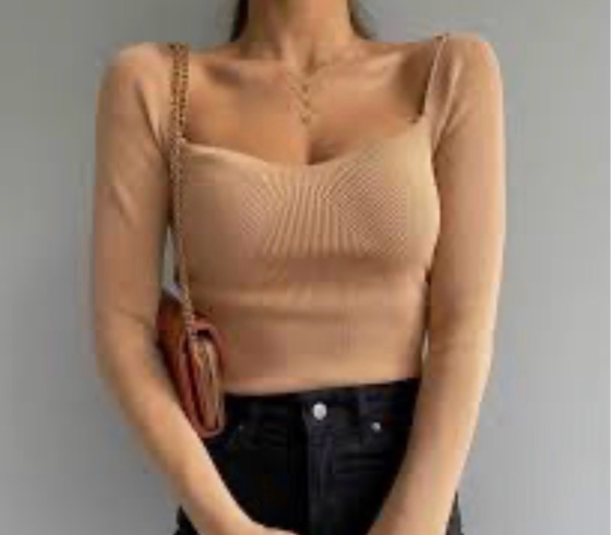 Pull femme en camel col coeur xs/s