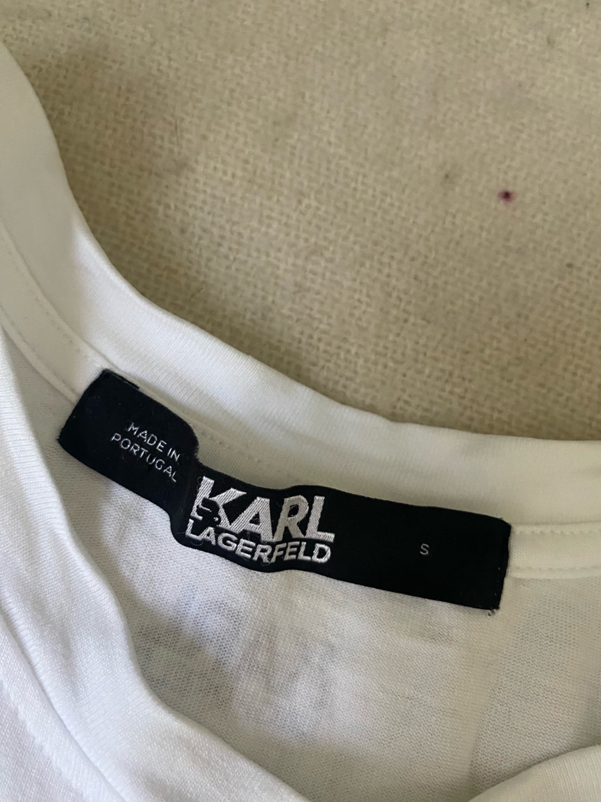 Tshirt en blanc KARL LAGERFELD a double logo S/M