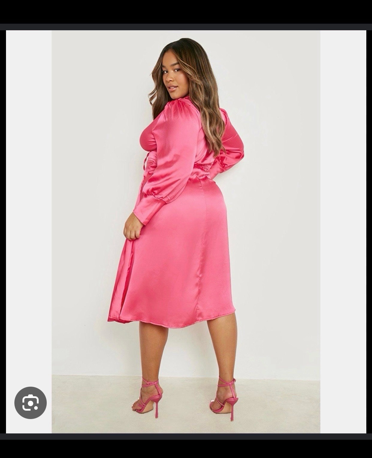 Robe satin boohoo rose indien changeante 42/44 