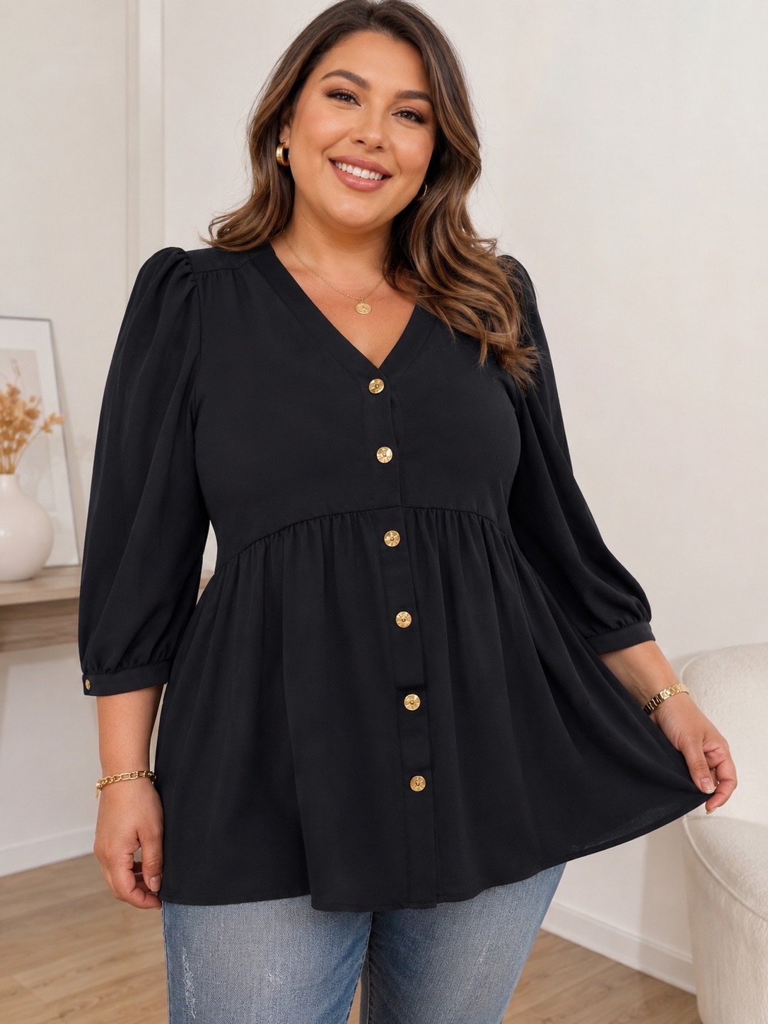 Chemise Newlook noir grande taille avec boutons bijoux 46/48