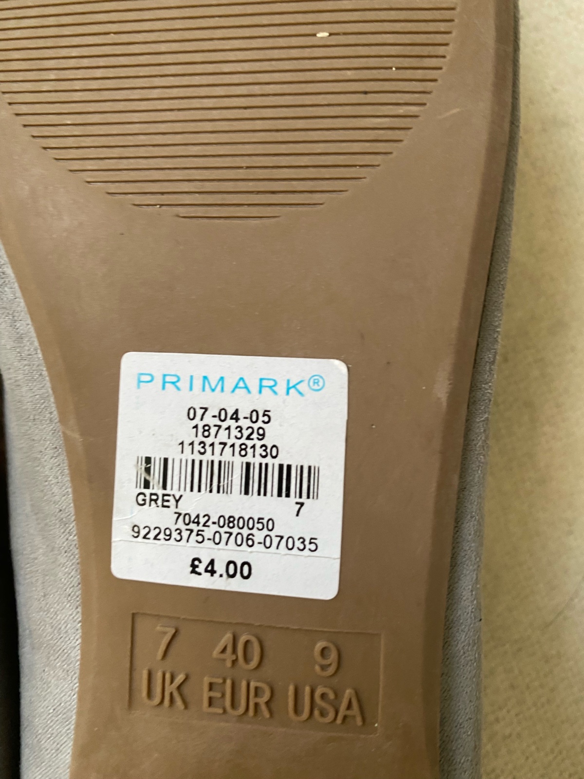 Ballerines primark en daim gris avec ticket 40