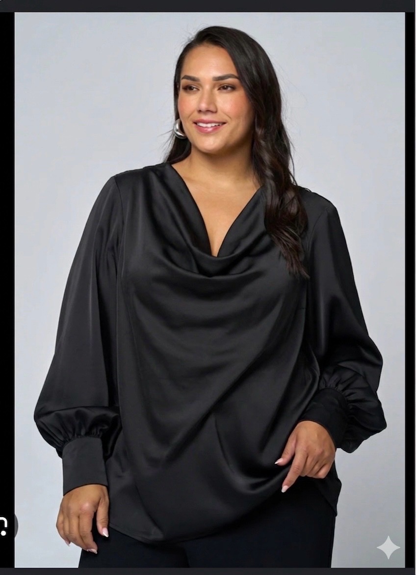 Une chemise boohoo grande taille satin 52/55
