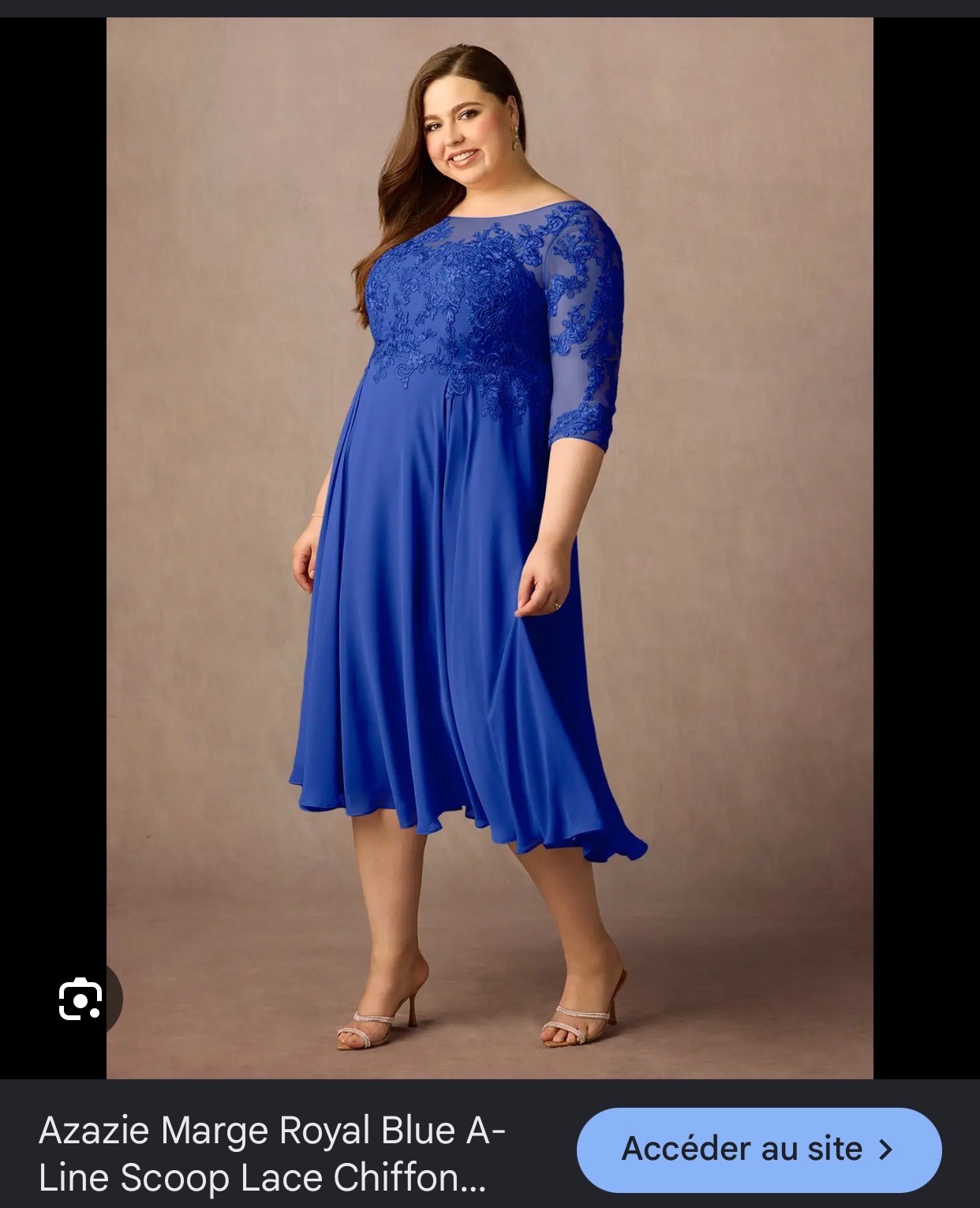 Robe tres classe en bleu avec dentelle grande taille 46/48