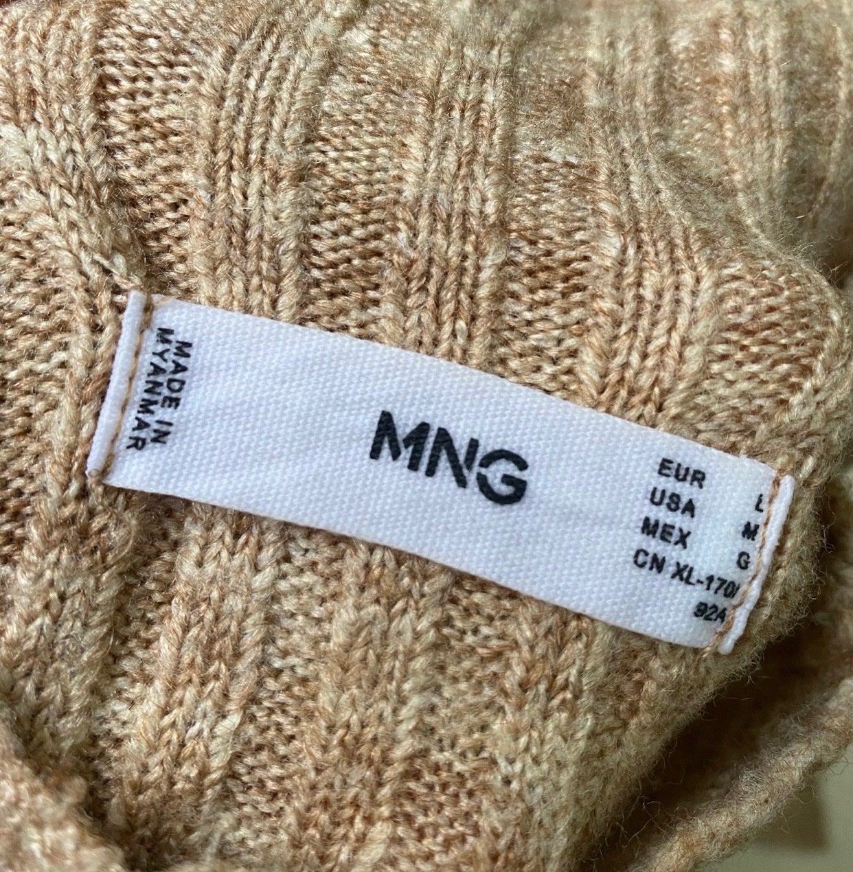 Pull leger Mango en beige 40/42/44/46