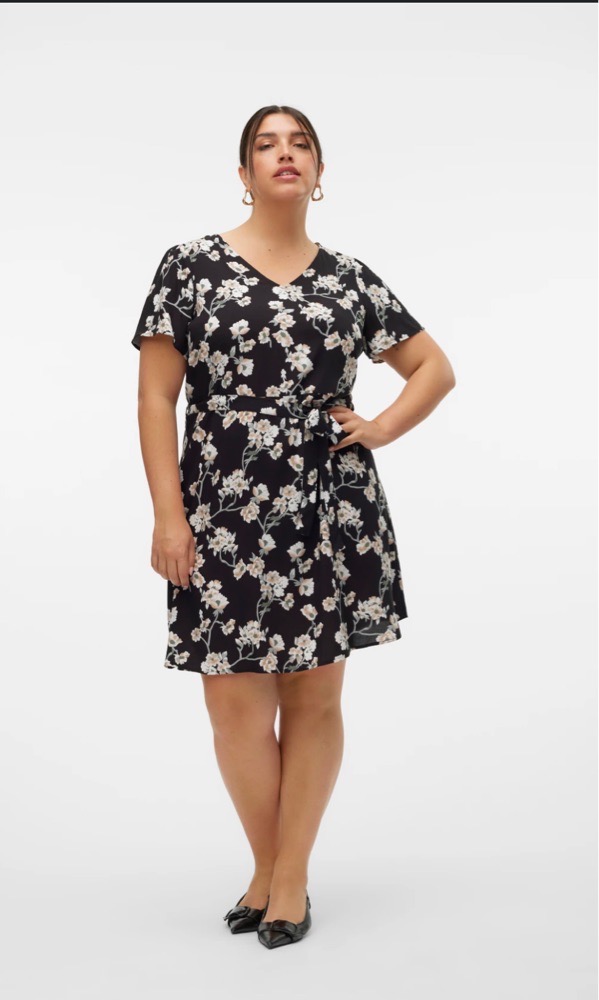 Robe fleurie grande taille lylly morgan 44/46