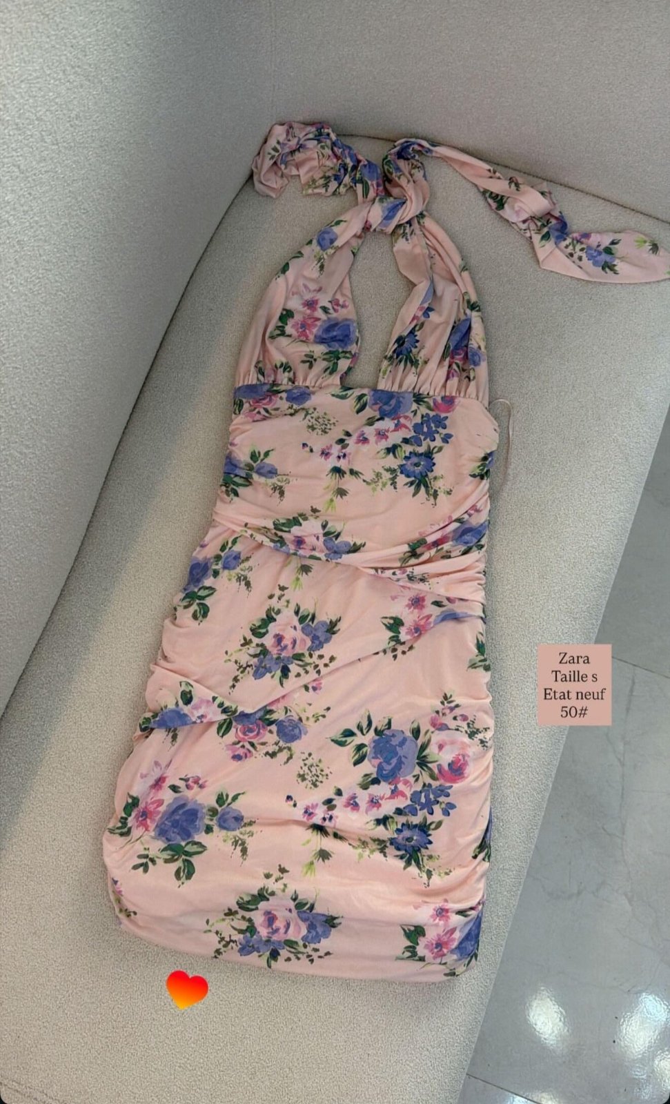 Robe mini fleurie Zara