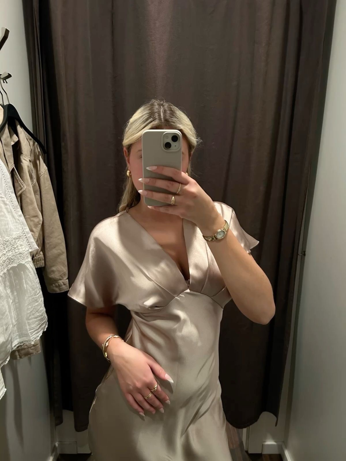 Robe satin 