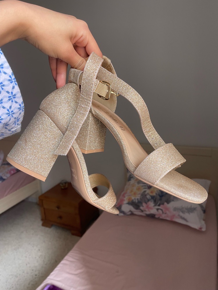 sandales a talons 