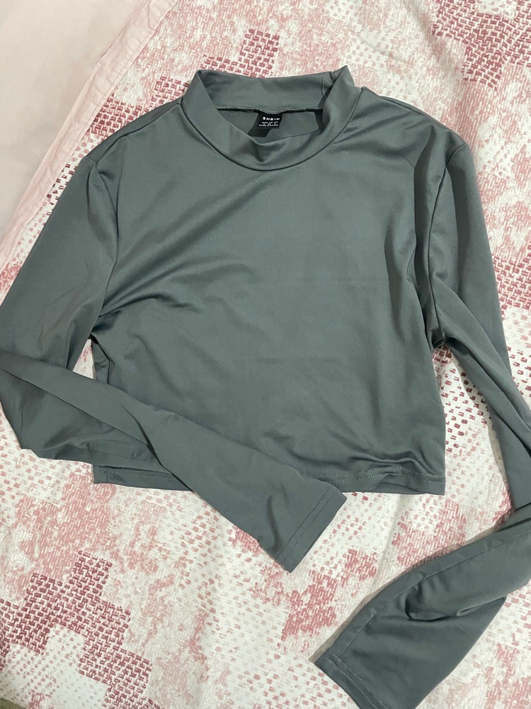 Crop top shein