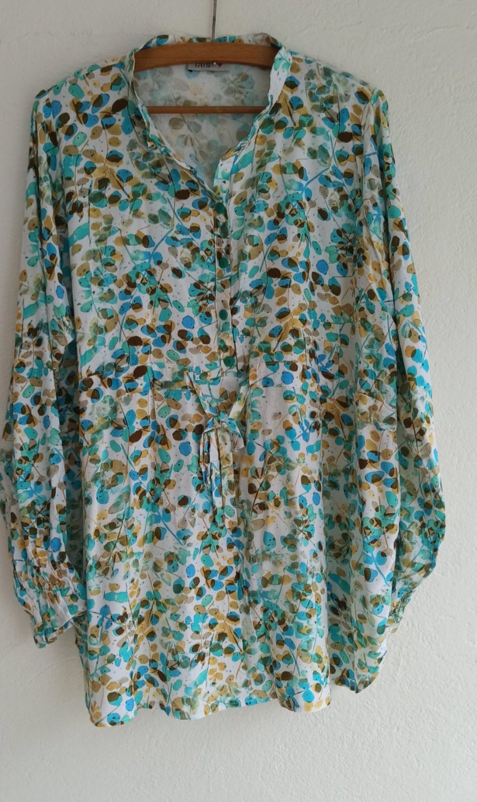 Chemise fleurie longue taille 42
