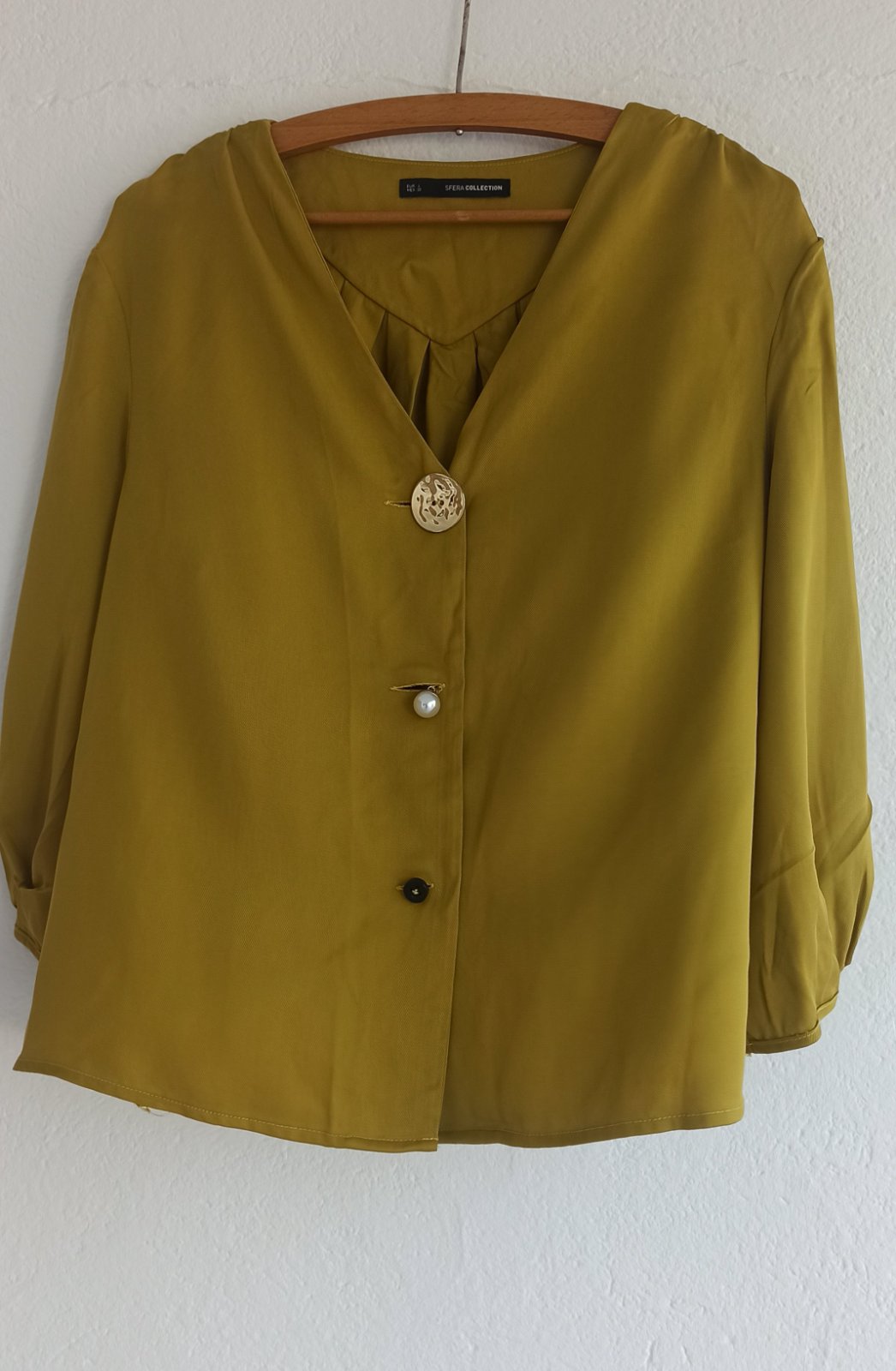 Joli blouse fluide manches 3/4 bouffantes couleur vert olive taille L
