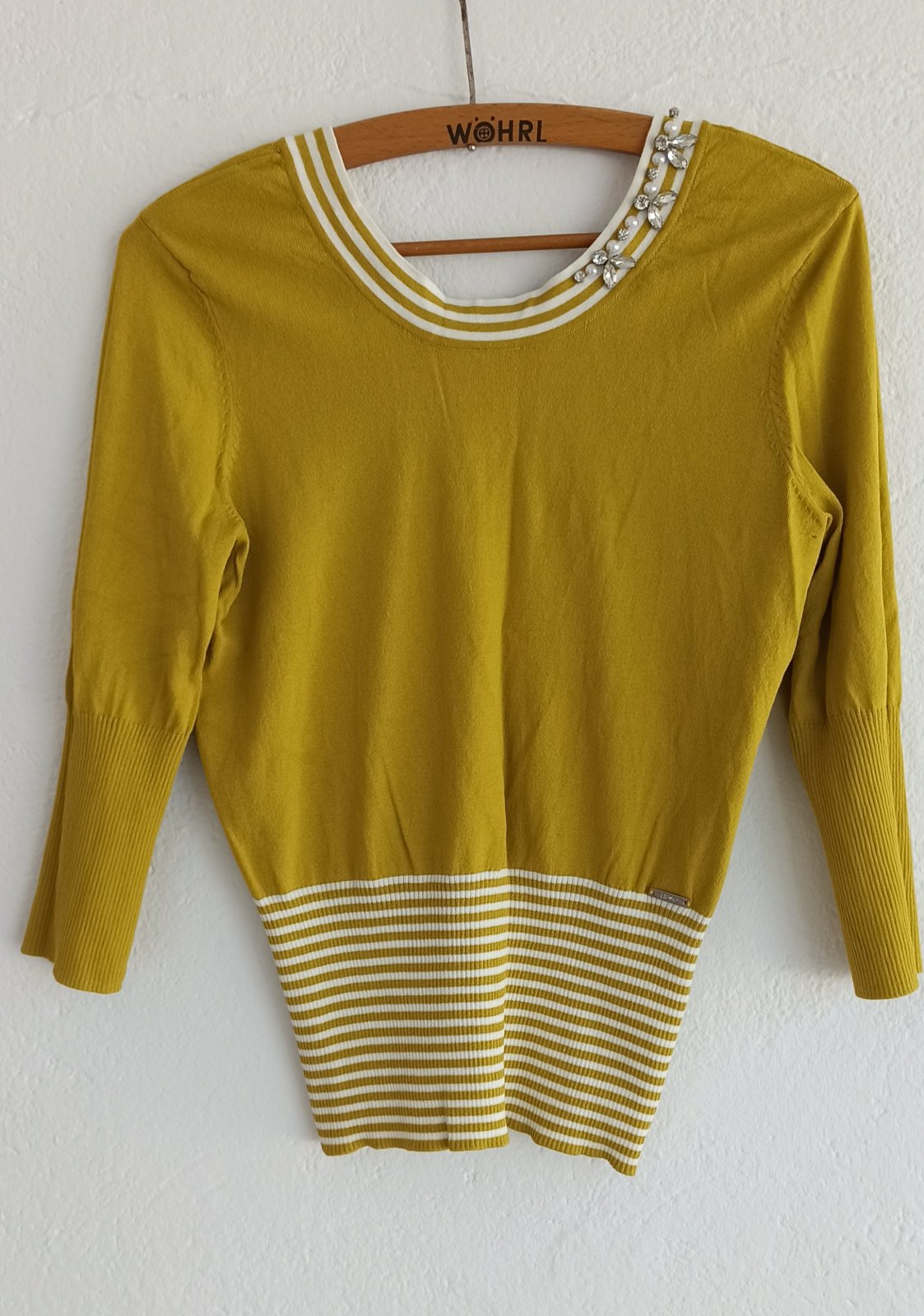 Très joli Pull liu.jo taille M