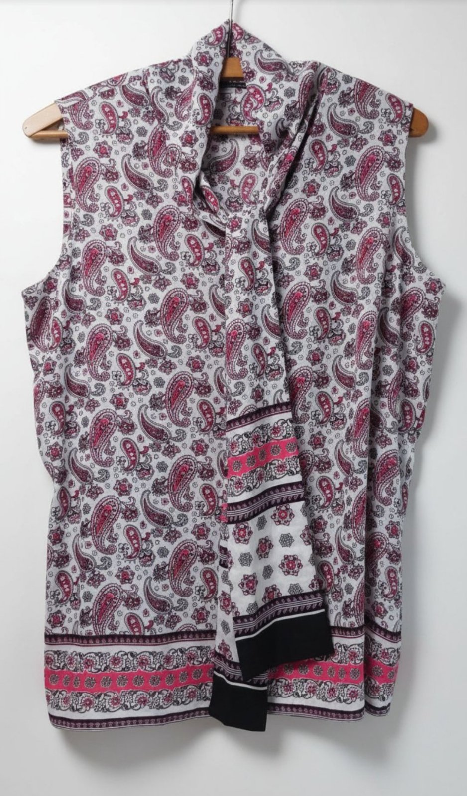 Haut sans manches Tommy hilfiger taille M neuf