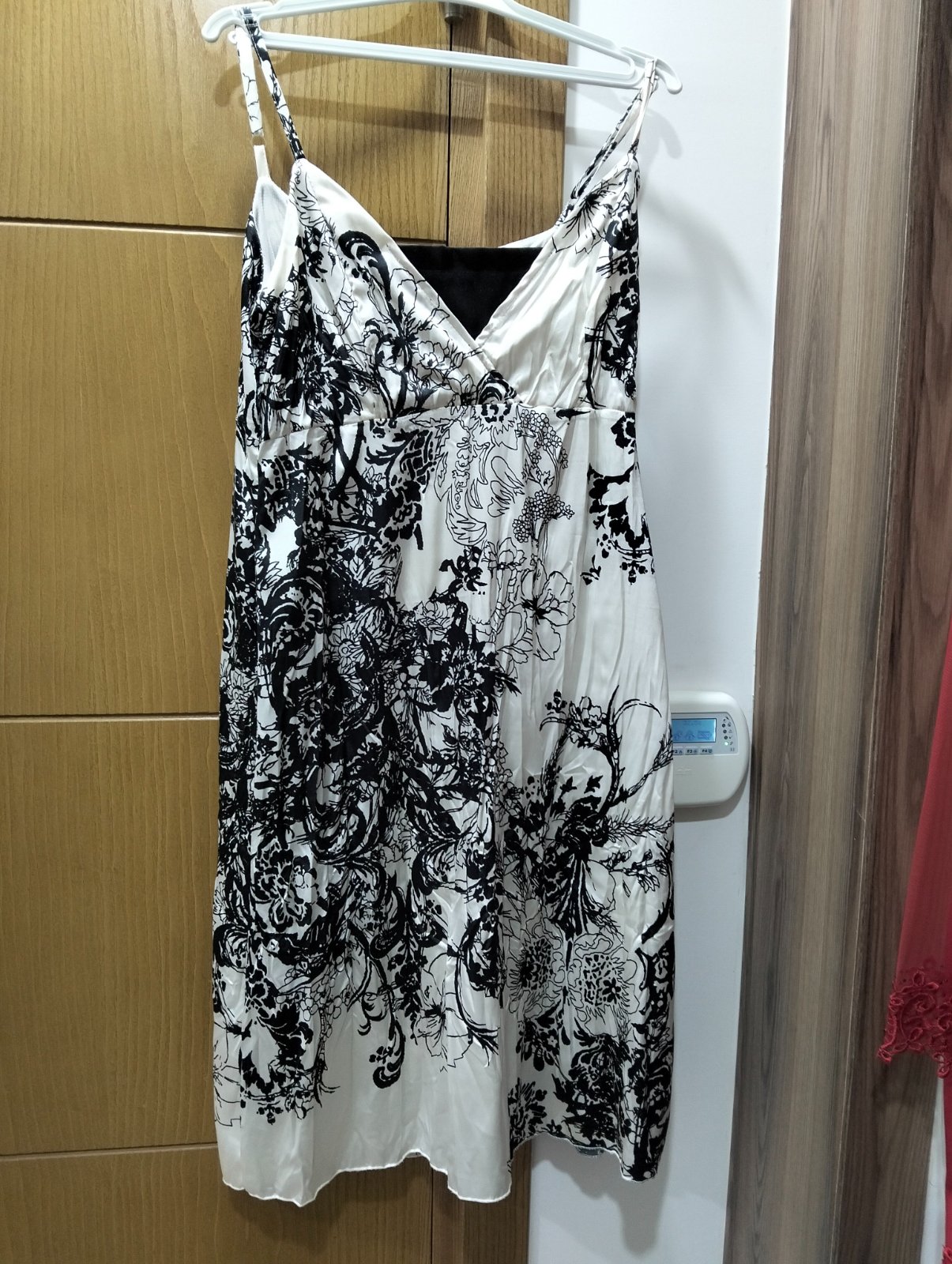Robe noire et blanc 