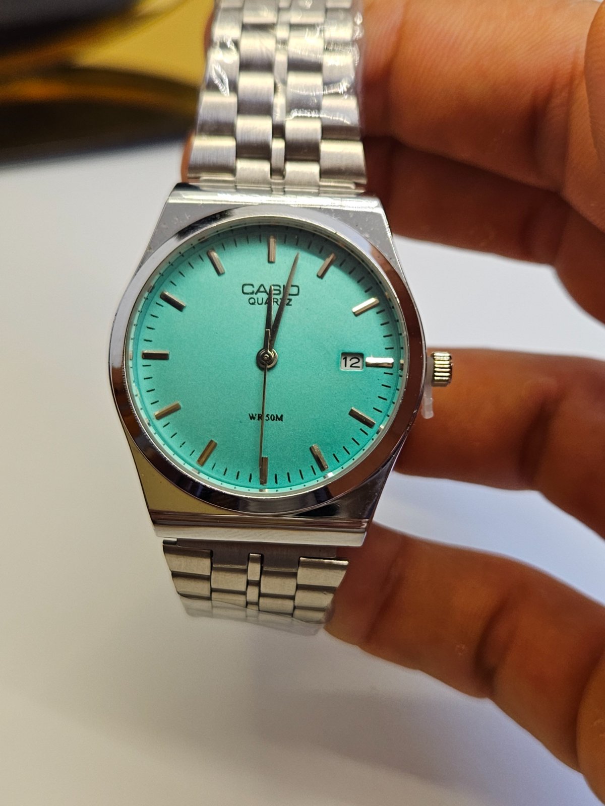 Montre Casio Quartz Cadran Vert Turquoise / Bleu Tiffany – Neuve sous Plastique