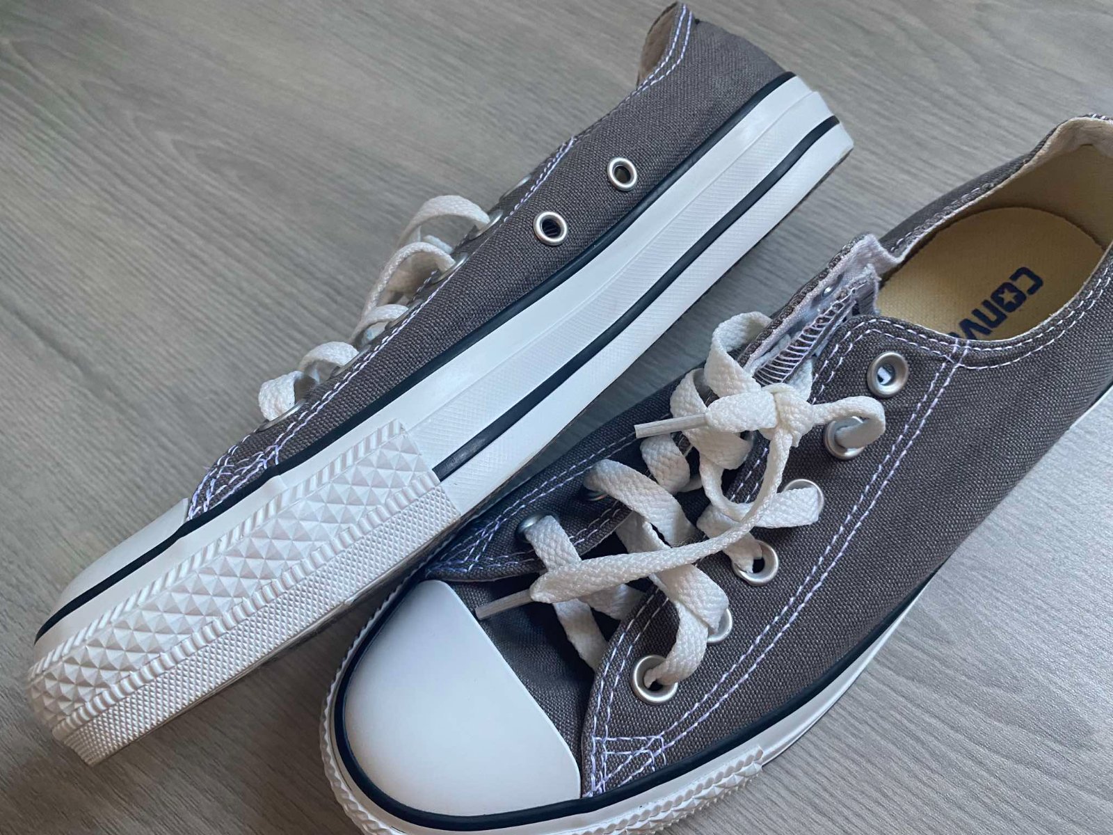 Converse