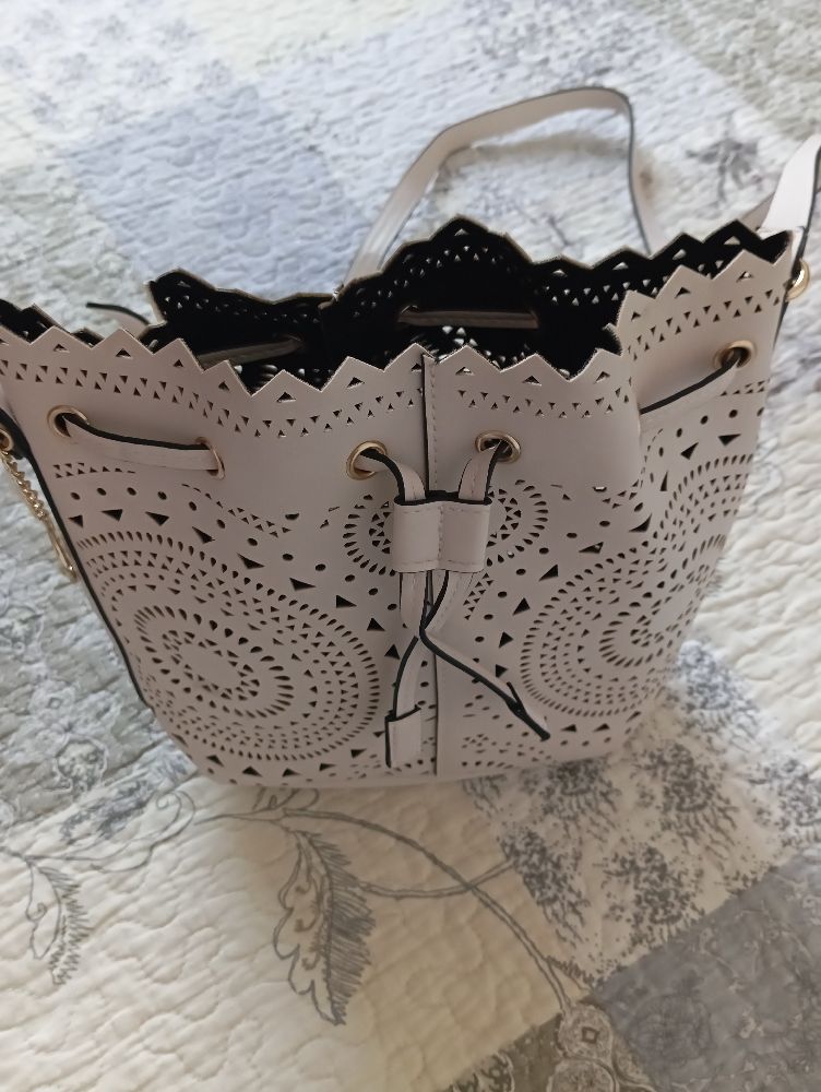 Magnifique sac oriflame (sport chic)