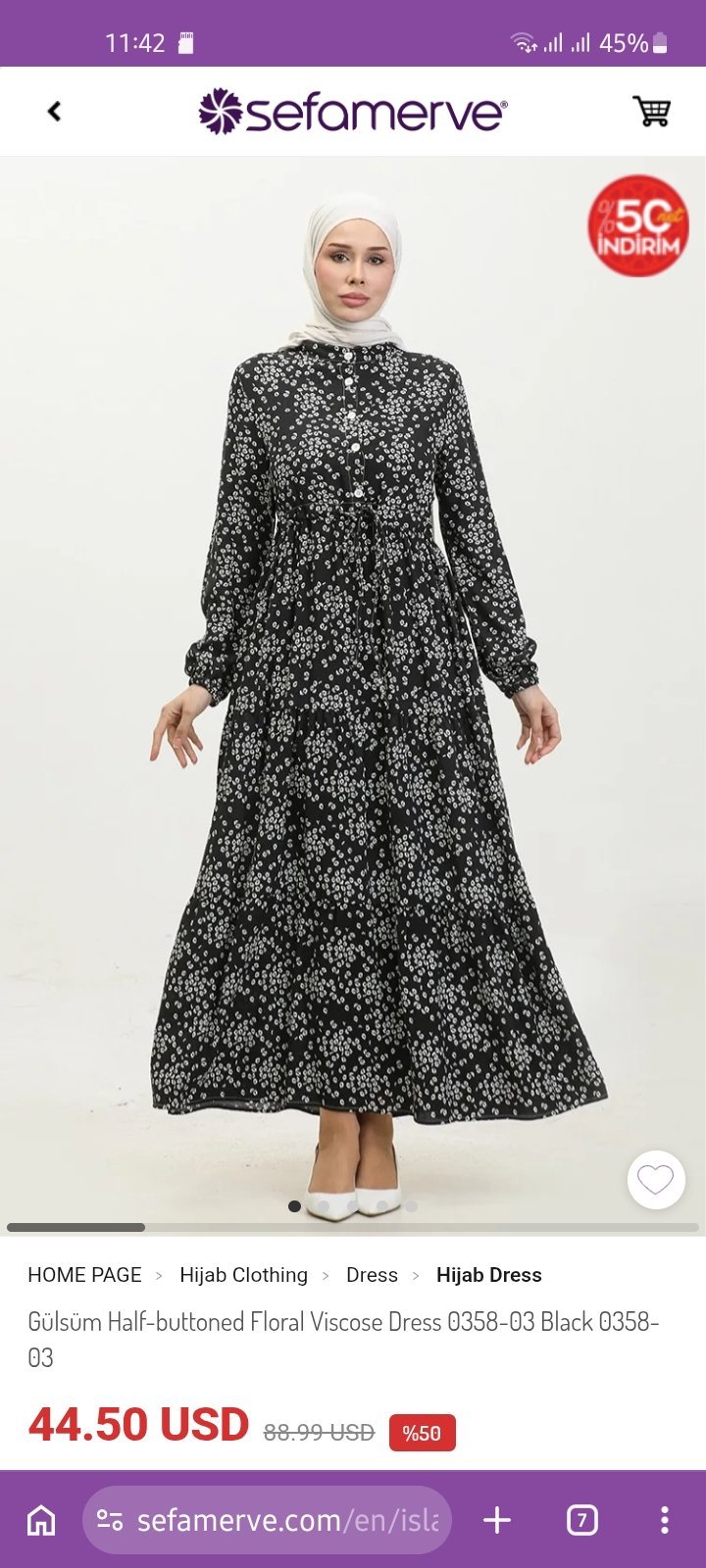 Robe florale noire 