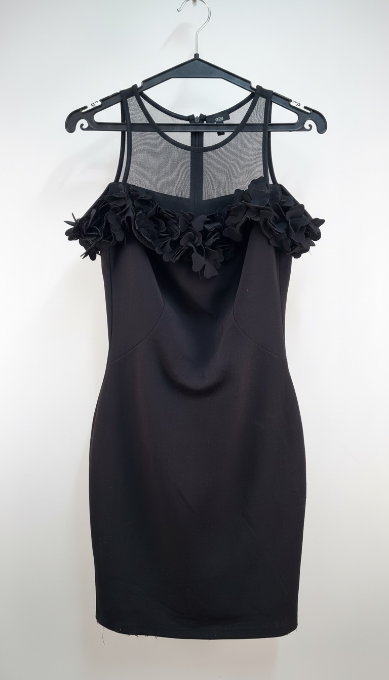 Robe noir comme neuf 