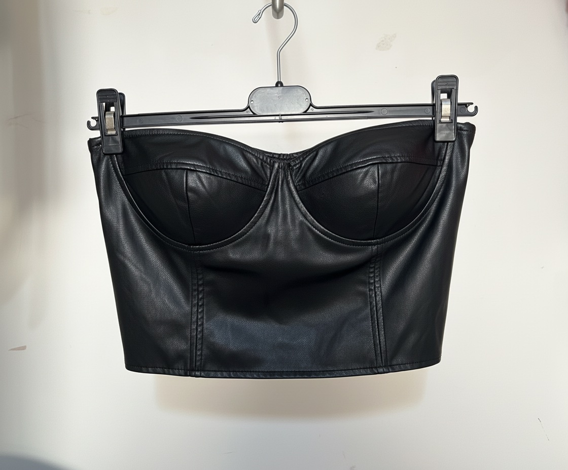 Top cuir zara comme neuf