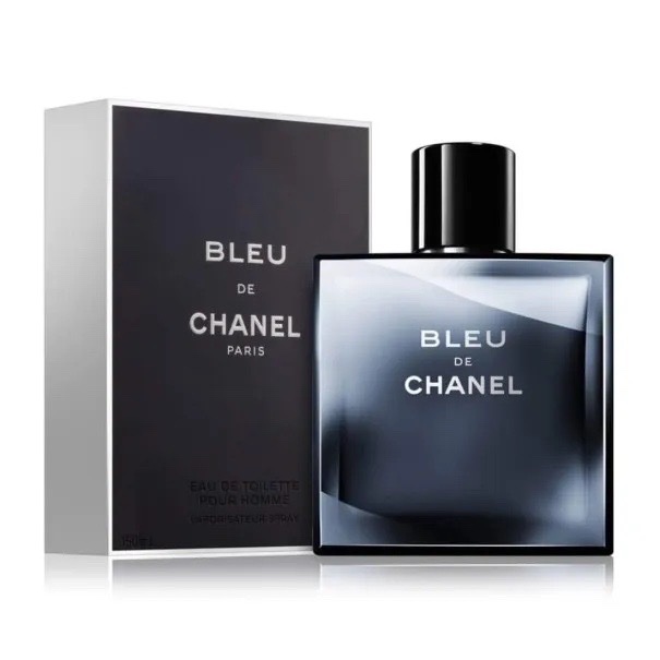 Parfum pour homme Bleu de Chanel en version Eau de Parfum, présenté dans sa boîte. 