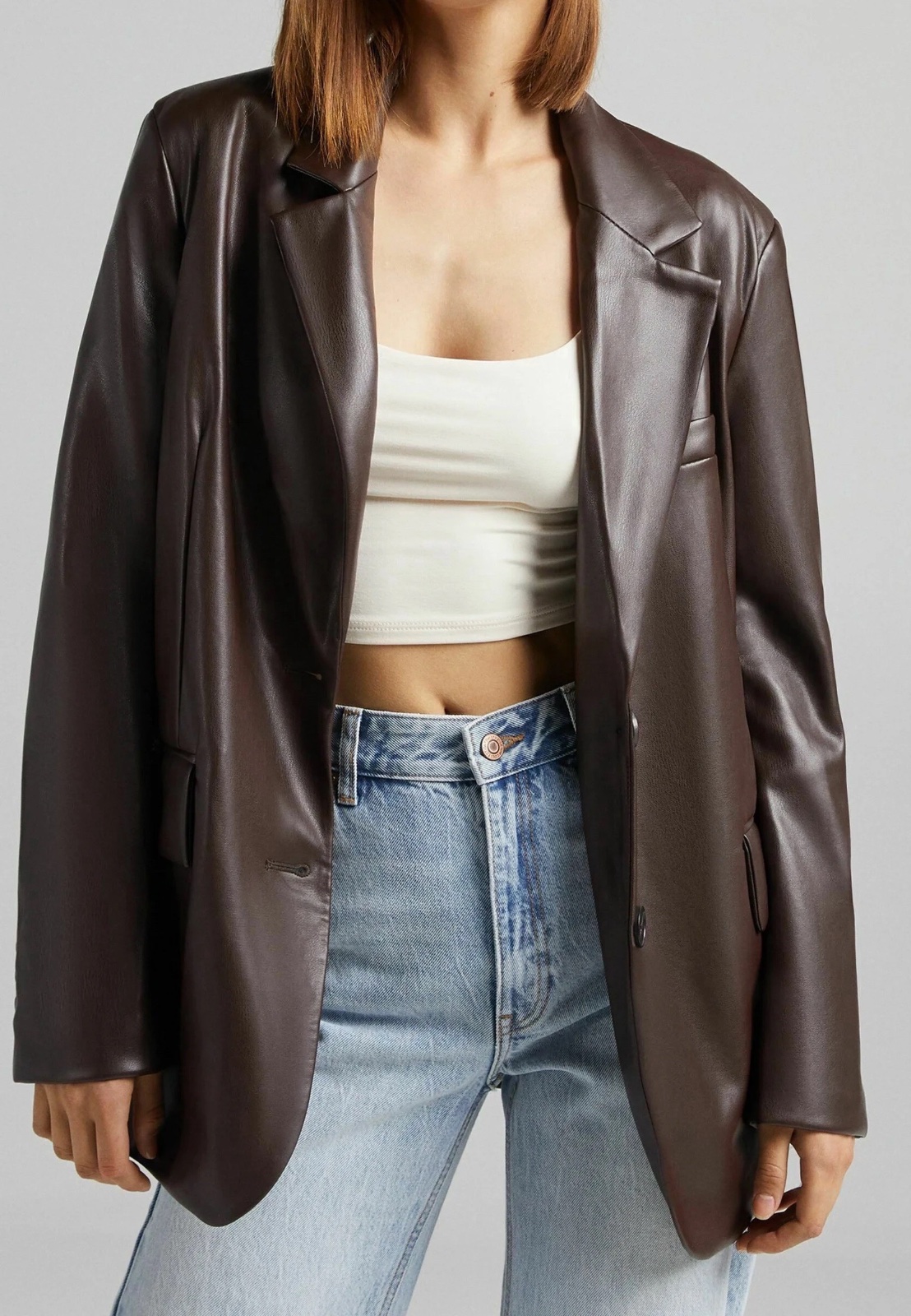 Blazer oversize en similicuir marron chocolat de la marque Bershka taille 36/38