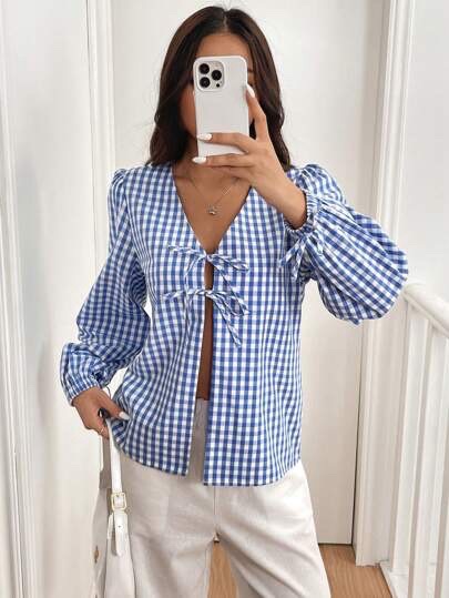 Blouse à imprimé vichy bleu et blanc est un modèle de style décontracté et champêtre, très similaire aux collections proposées par la marque SHEIN  Taille L jamais portèe