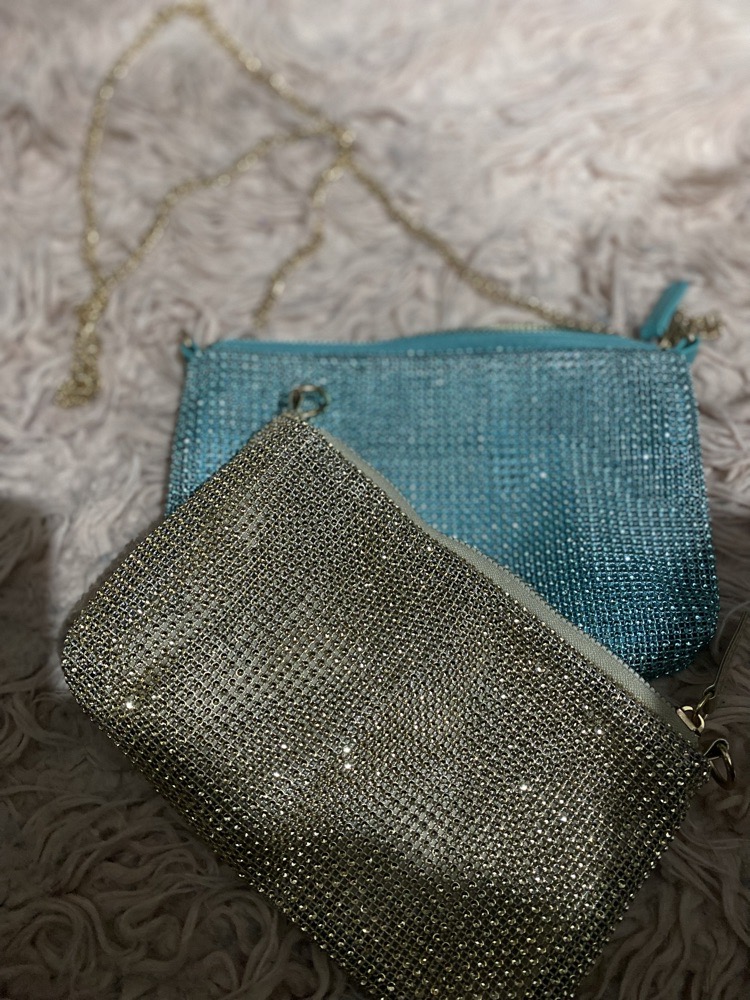 lots de deux pochettes soirèe Primark jamais portèe 