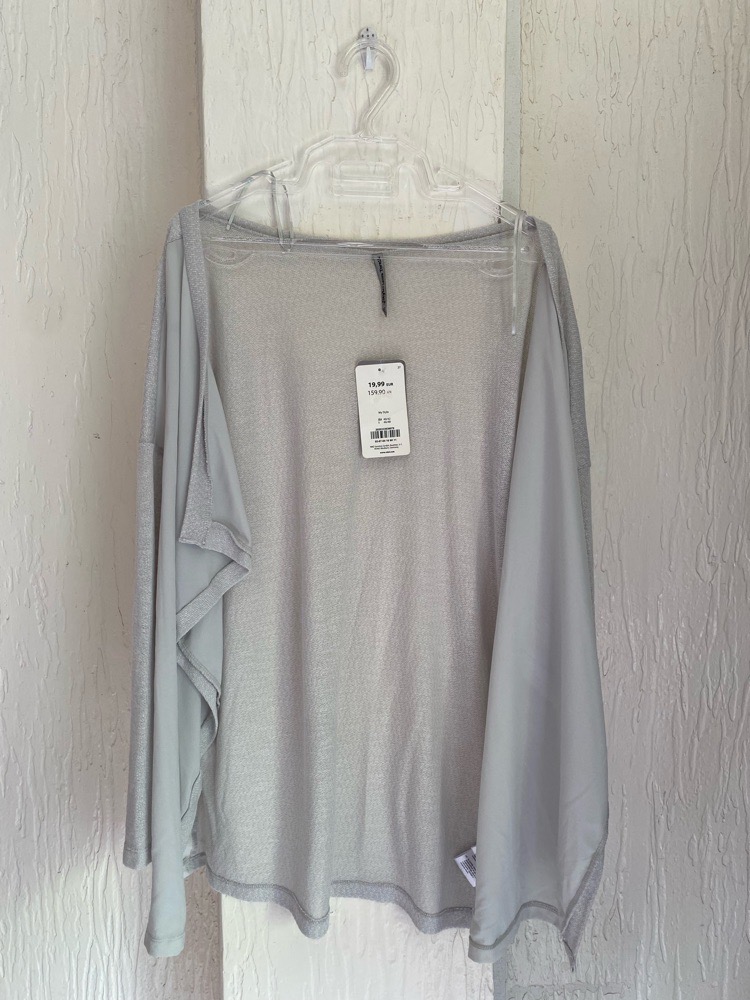gilet gris avec etiquette taille 40/42