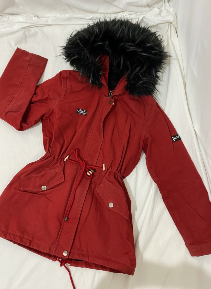 Manteau rouge 