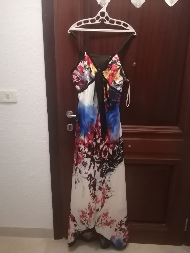 A vendre une robe soirée 