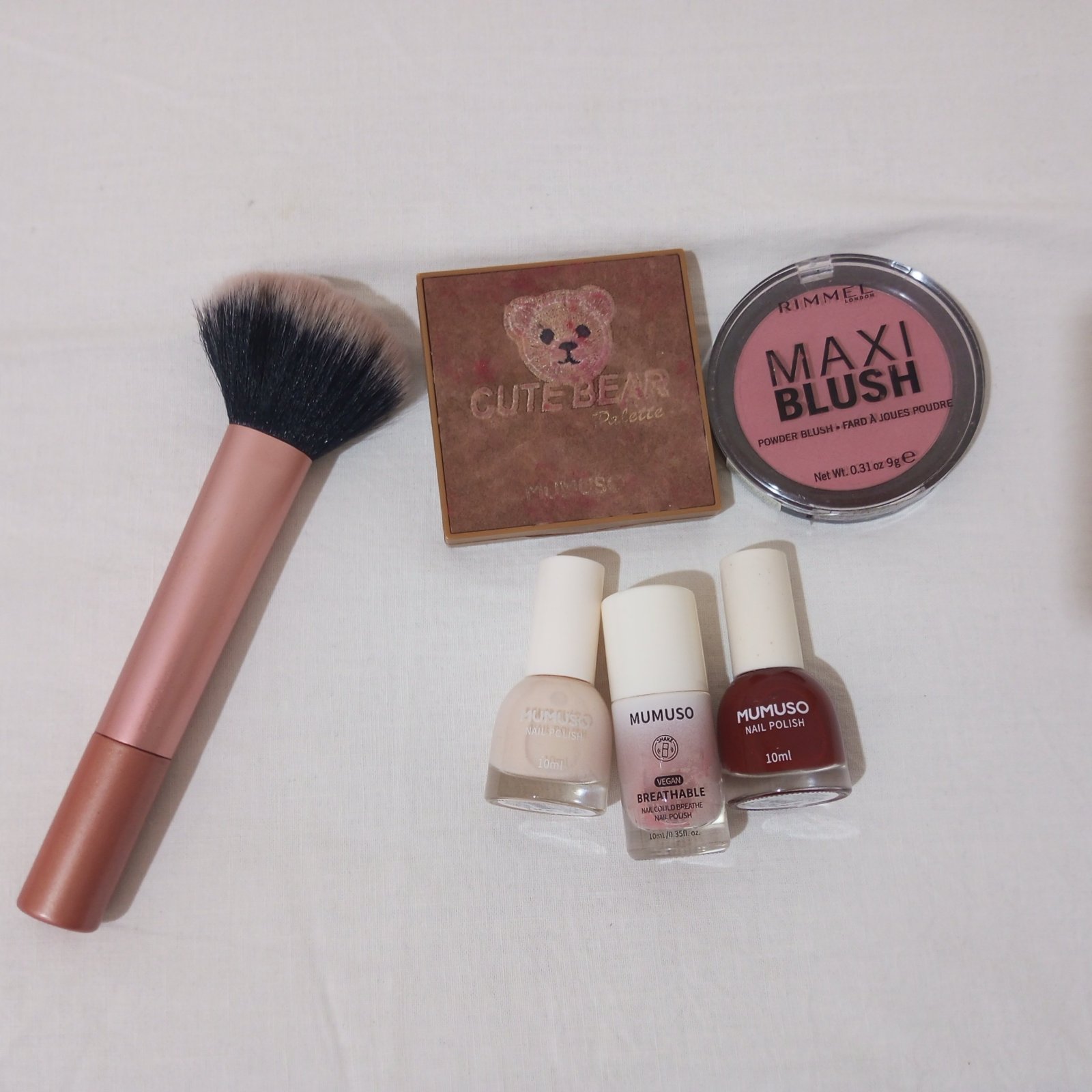 Lot makeup