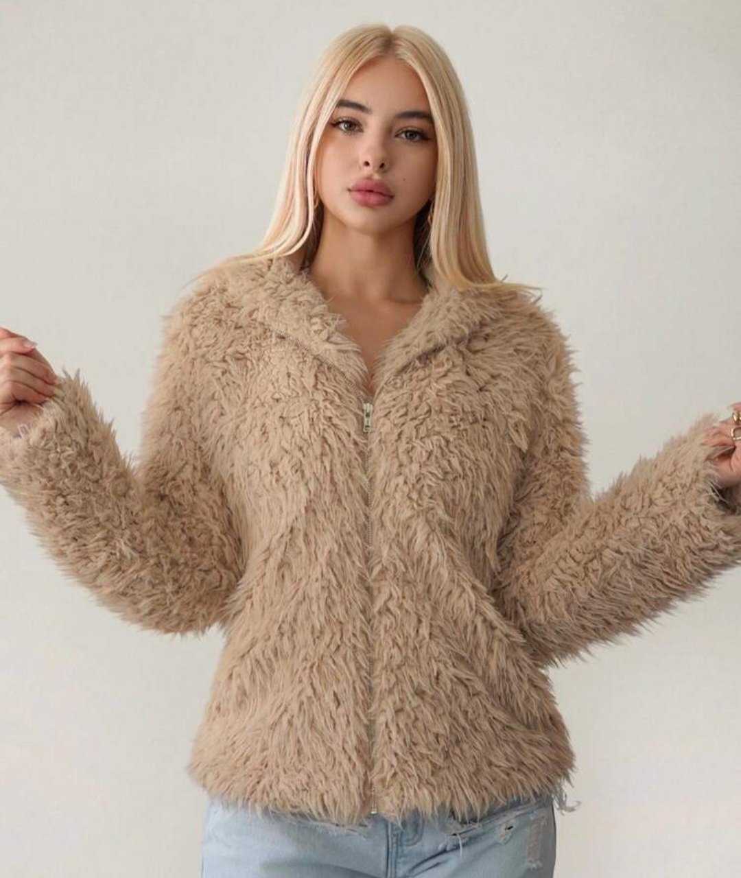 Blouson avec capuche 