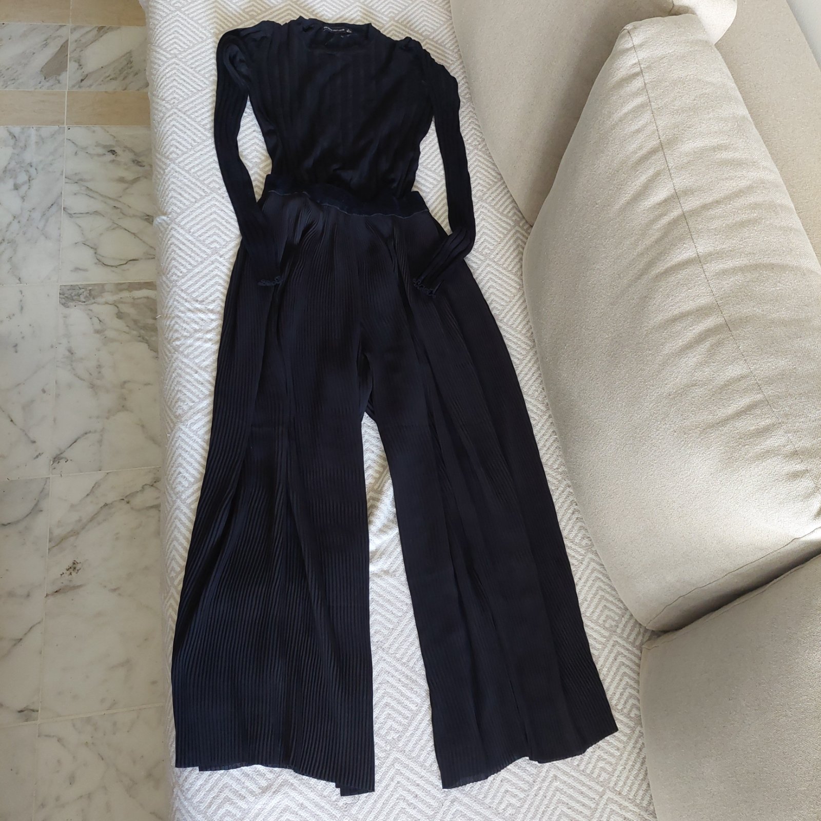 Pantalon plissé Zara + Pull Bershka offert 