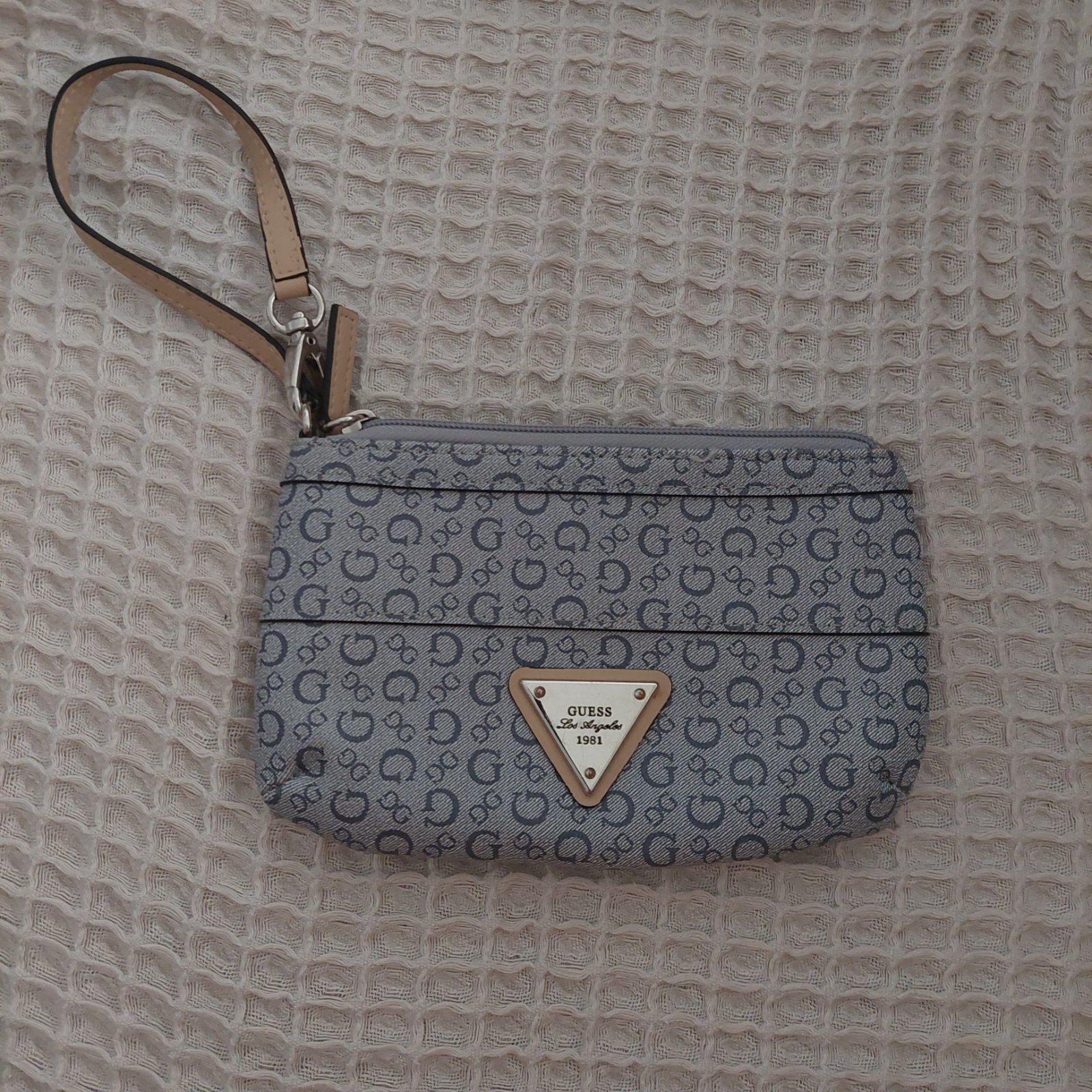 Pochette Guess 