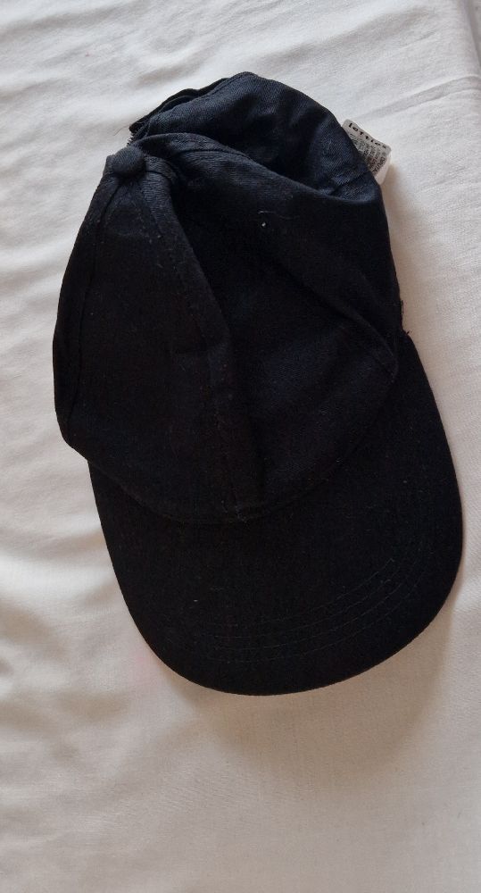 Casquette noir de chez Lefties
