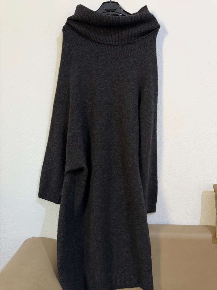 Robe assymétrique ARKET authentique