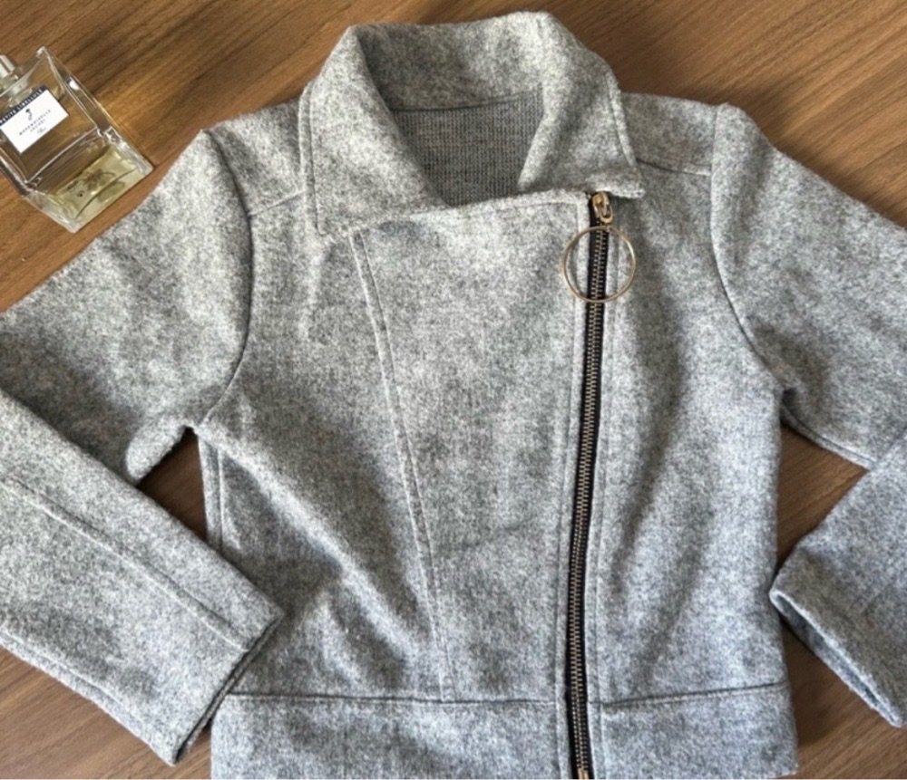 Veste fillette 🩶🩶🩶