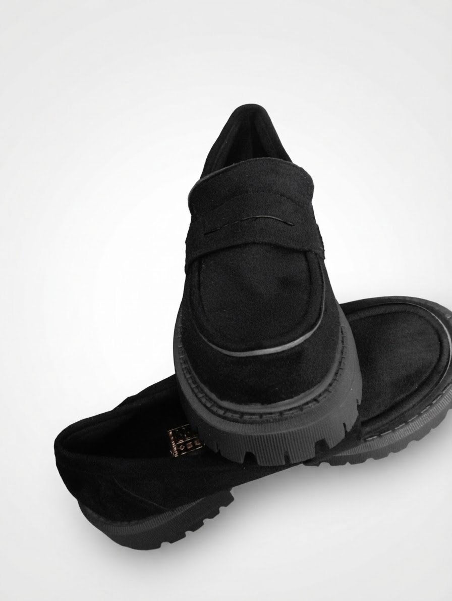 Mocassin importé en daim
