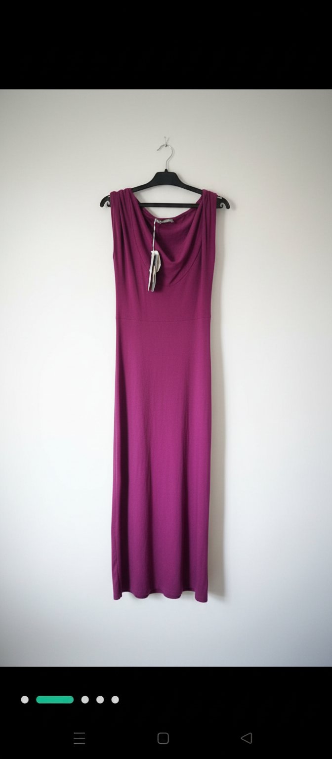 Robe moulante longue sans manches