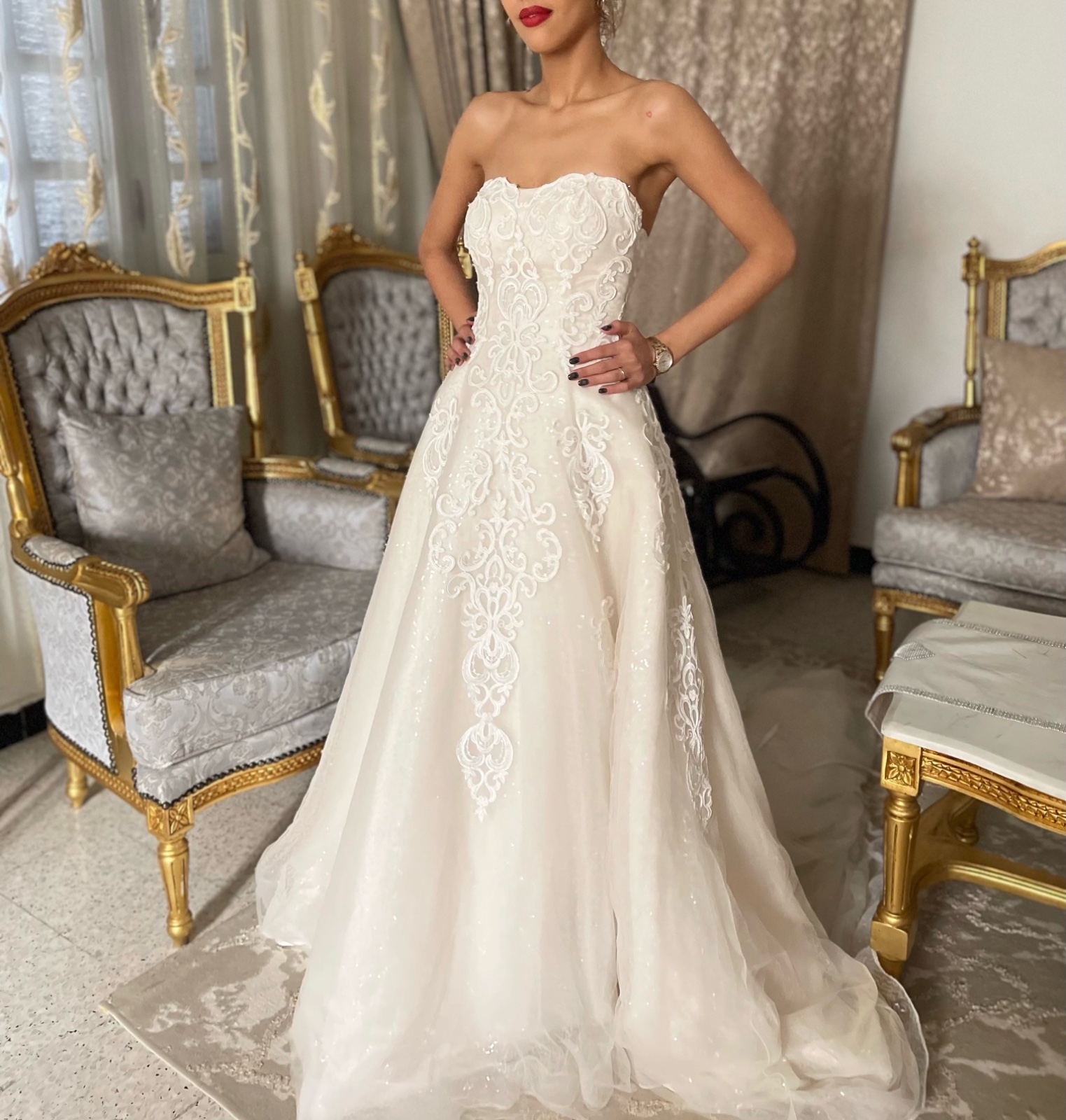 Robe louee deux fois , etat impeccable