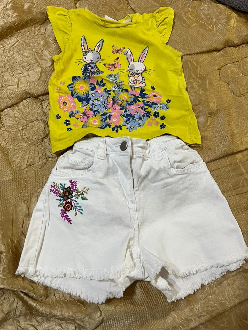 T shirt + short 💛✨ 