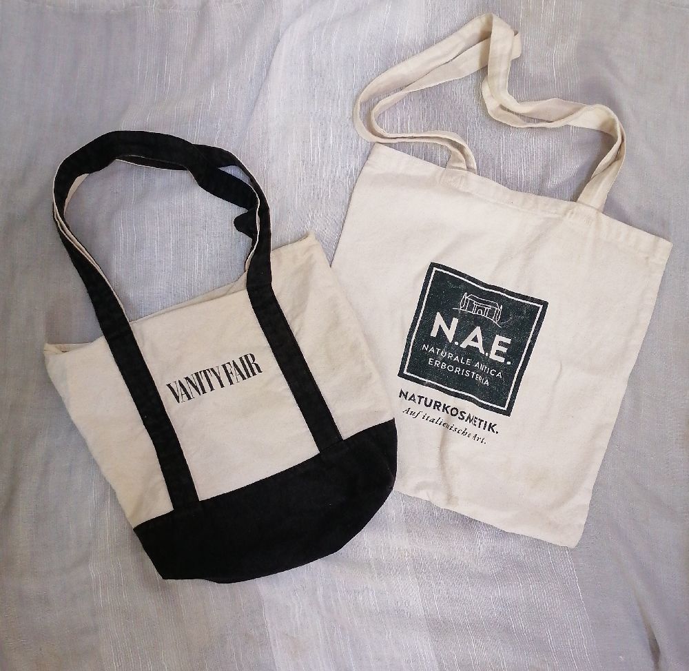 2 sacs 
